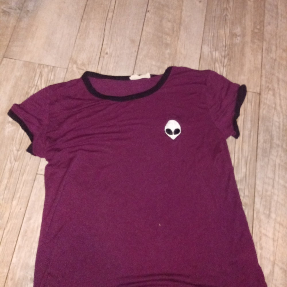 Alien ringer tee